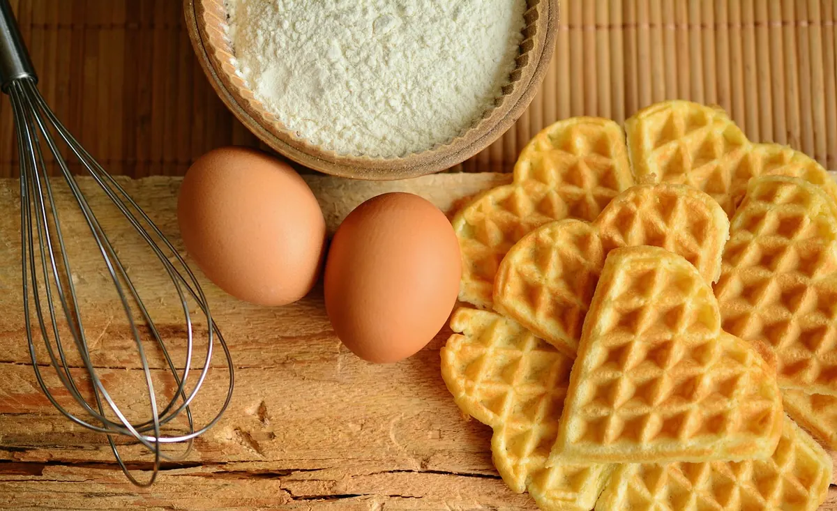 Matcha Whisk vs. Milk Frother: Which Tool Makes Better Foam?