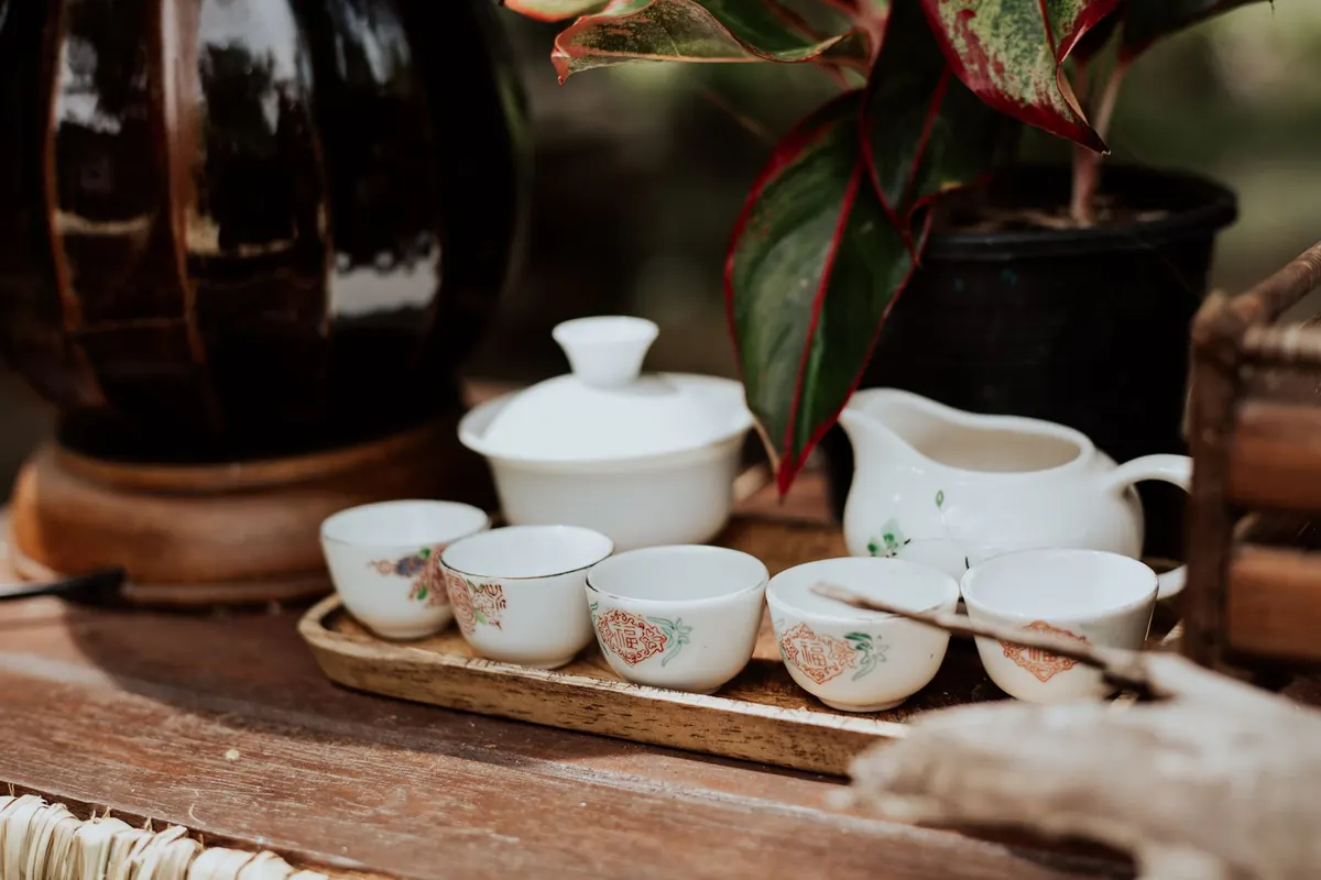 The First-Time Teacup Buyer's Checklist: Size, Shape, Material, and Rim